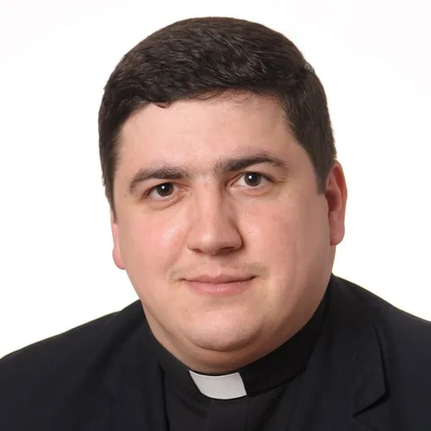pr. Cătălin Farcaș