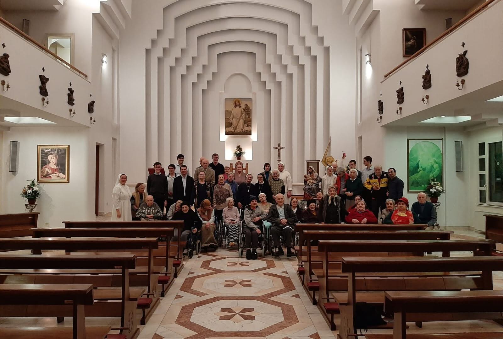 Vizită la Căminul de bătrâni „Casa Sfântul Iosif”