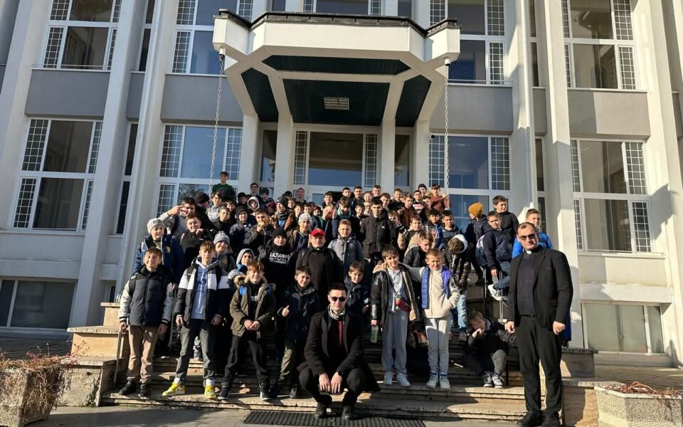 Vizita a 70 de ministranți din decanatul de Bacău Sud la Seminarul Mare din Iași