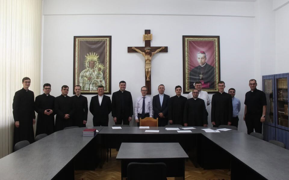 Examenul de Bacalaureat în teologie, în fața comisiei prezidate de Prof. Paolo Merlo