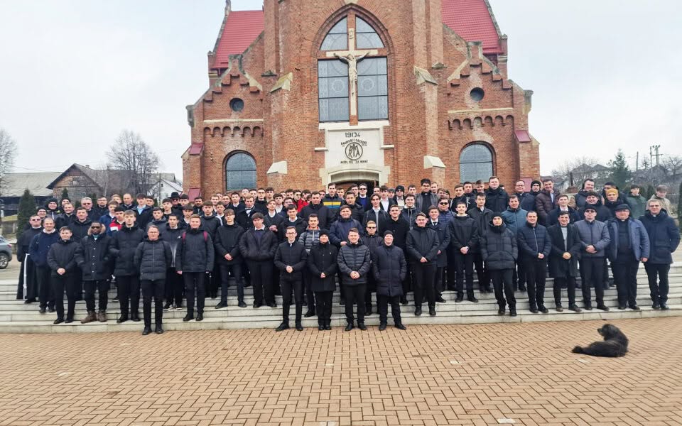 Cacica: Jubileul seminariștilor din Dieceza de Iași