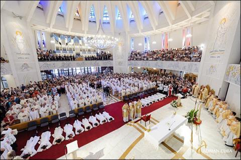 Comunicat de presă: Hirotonirea a 19 preoţi