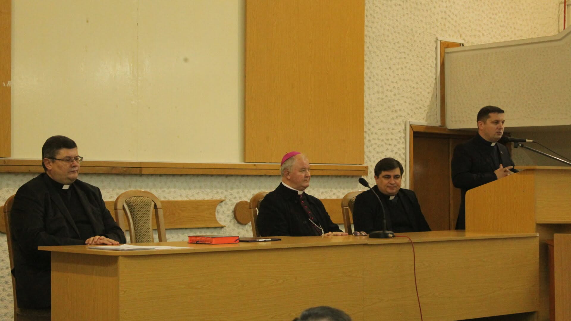 Simpozionul național „Biblia și istoria. Istoria biblică și mesajul Sfintei Scripturi”