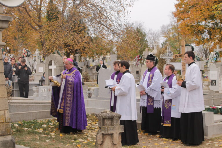 Zi de rugăciune pentru cei răposați