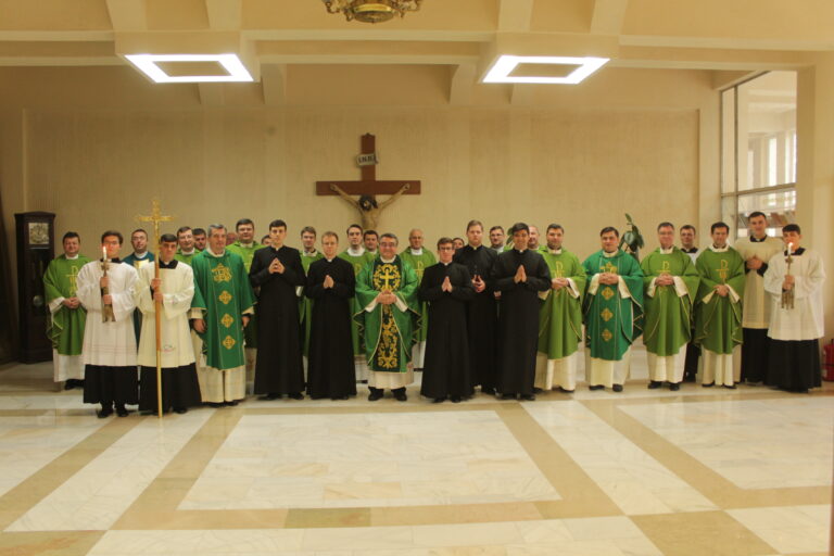 Admiterea seminariștilor din anul III printre candidații la ordinele sacre