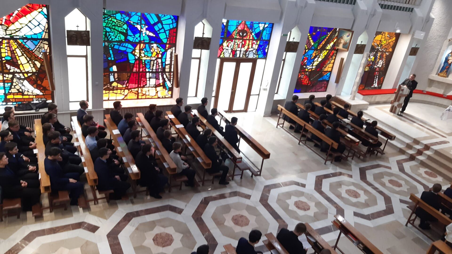 Vizita elevilor seminariști de la Seminarul „Sf. Iosif” din Bacău la Institutul Teologic „Sf. Iosif” din Iași