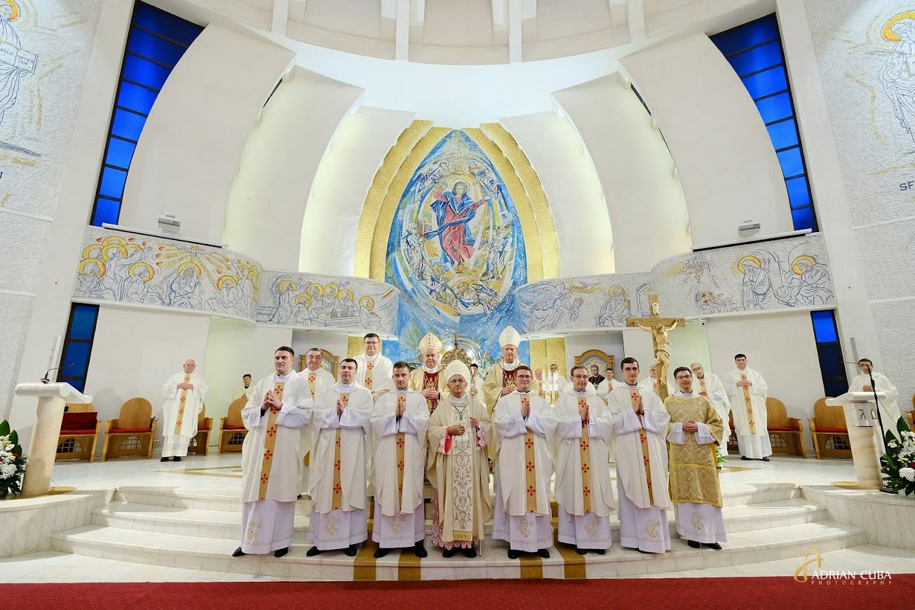 Șapte noi preoți hirotoniți
