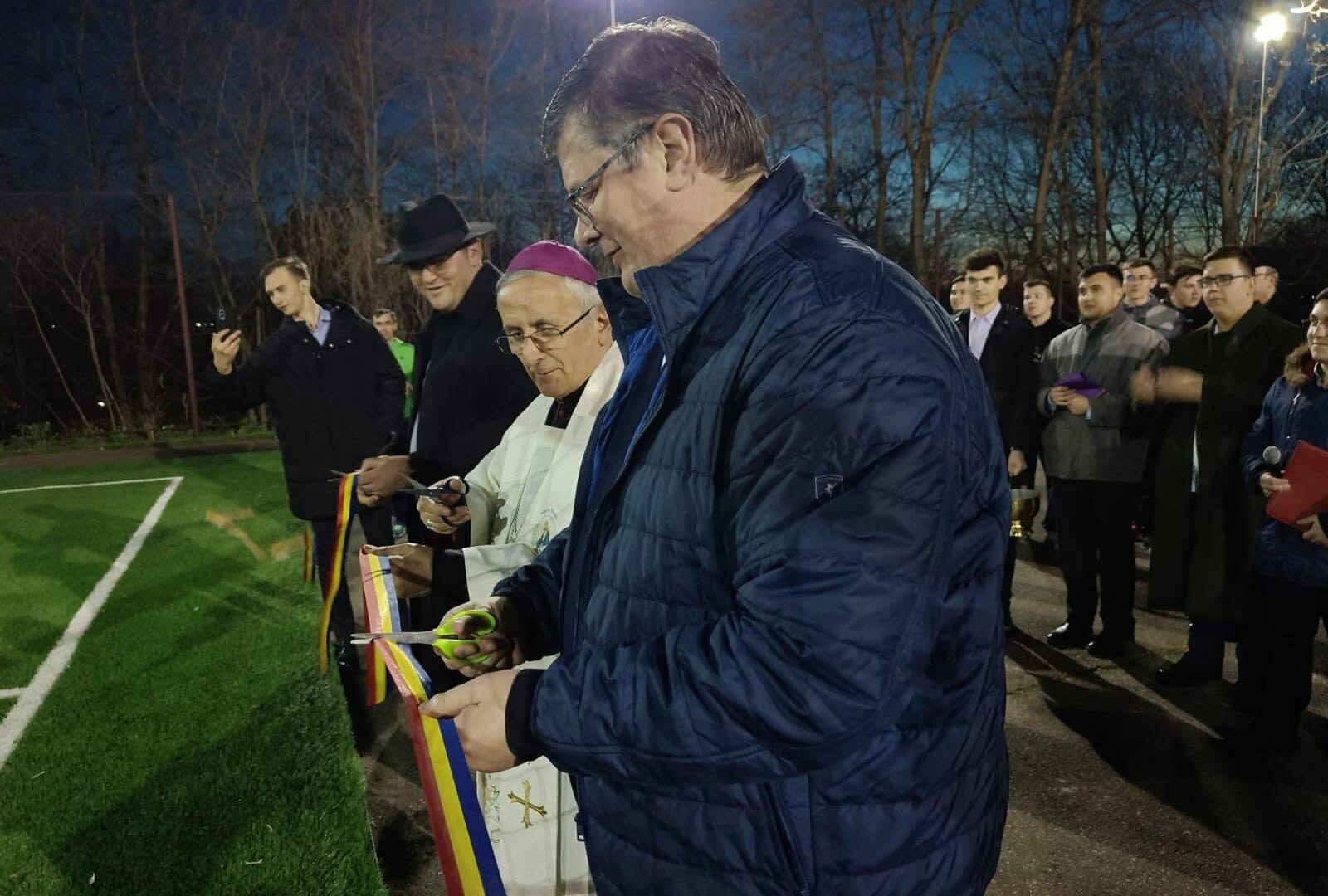 Inaugurarea noului teren de fotbal