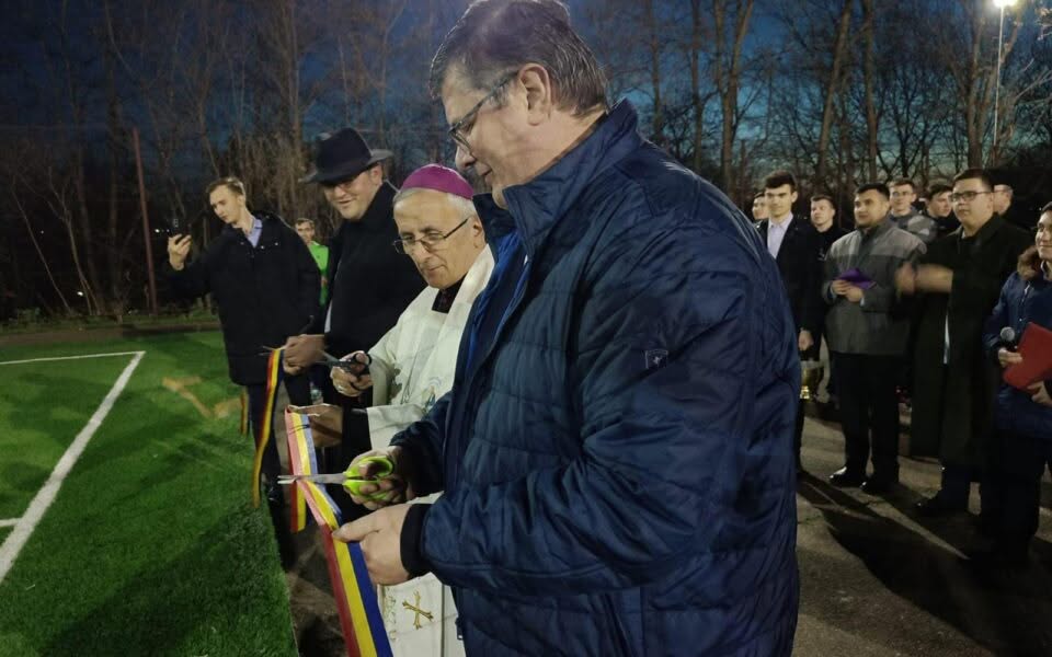 Inaugurarea noului teren de fotbal