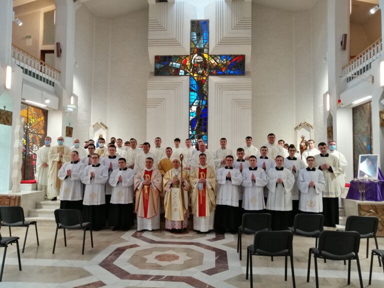 Seminarul Mare din Iași: Lectorat și acolitat (19 martie 2021)