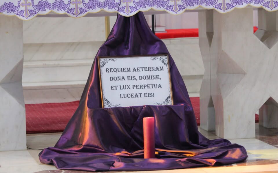 Zi de rugăciune pentru sufletele celor răposați