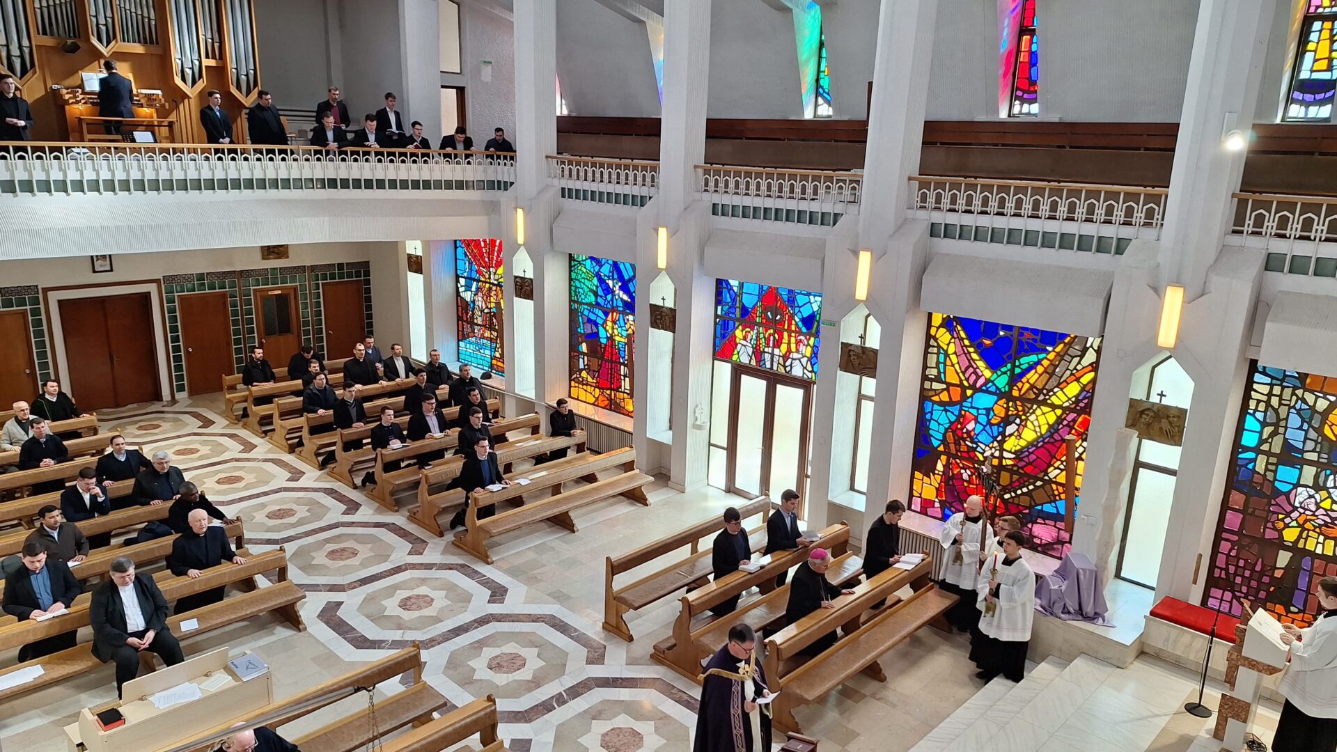 Oră de rugăciune pentru clerul care activează în Iași