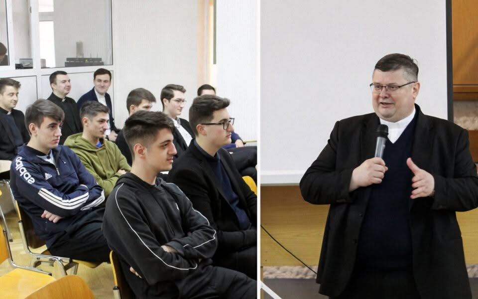 Un cuvânt către tinerii care se gândesc la Seminar